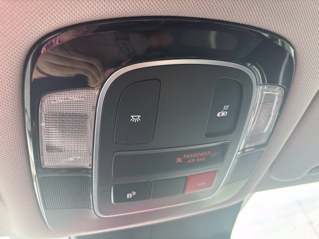 Used 2025 Hyundai Sonata SEL FWD image 12