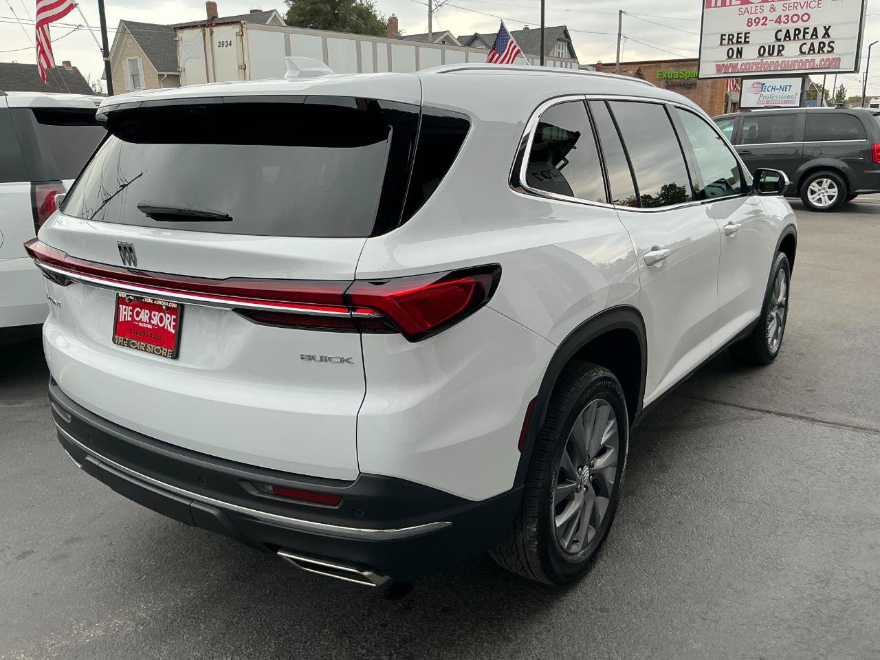 Used 2026 Buick Enclave Preferred w/ Power Package FWD image 4