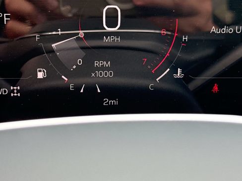 New 2027 GMC Terrain Elevation w/ Elevation Premium Package AWD/4WD image 12
