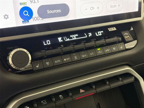 Certified 2025 Toyota Sequoia Platinum AWD/4WD image 27