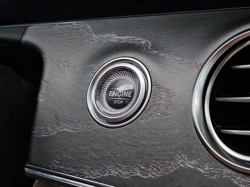 Used 2021 Mercedes-Benz E 350 4MATIC Sedan image 26