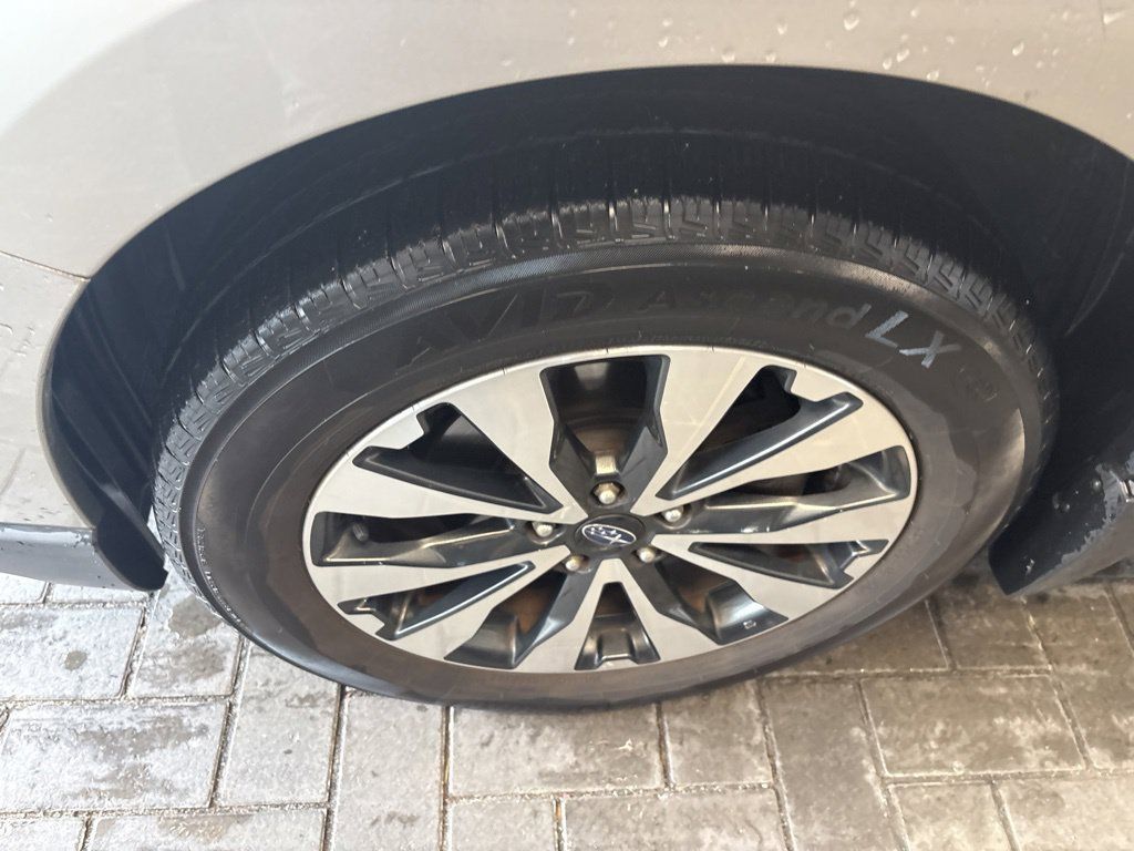 Used 2015 Subaru Outback 2.5i Limited AWD/4WD image 10