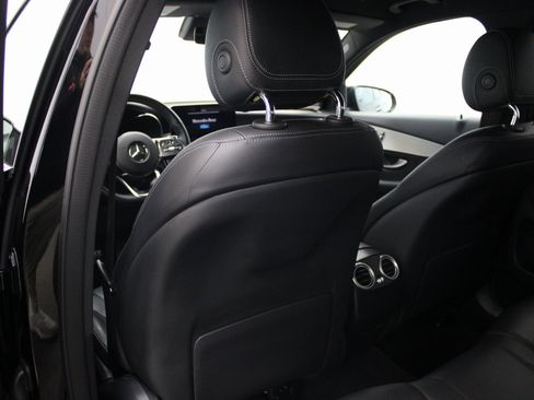 Used 2022 Mercedes-Benz GLC 300 4MATIC image 18