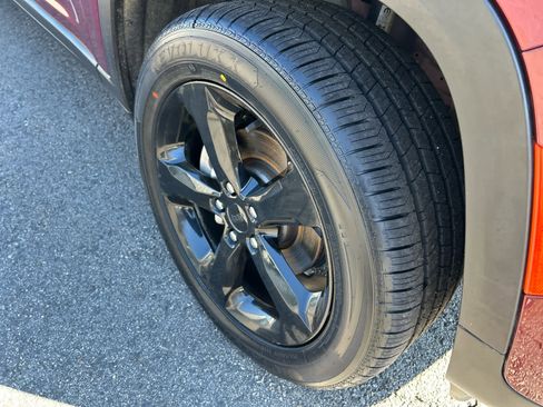 Used 2023 Jeep Grand Cherokee Altitude image 15