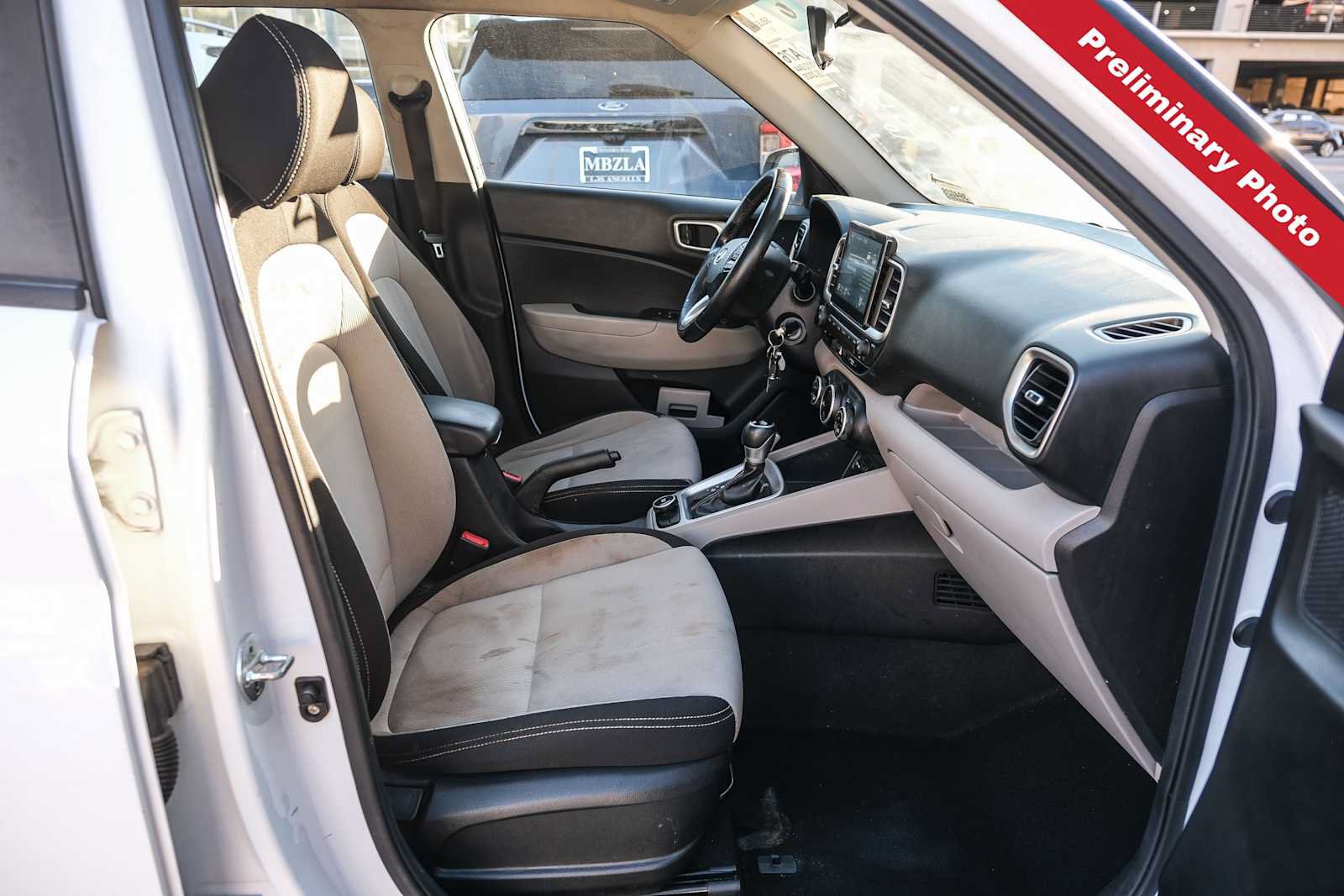 Used 2020 Hyundai Venue SEL w/ Convenience Package FWD image 13