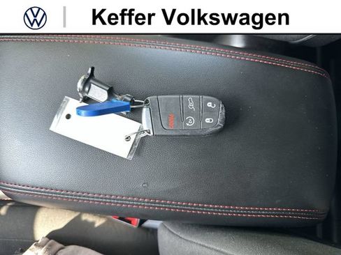 Used 2025 Dodge Durango GT RWD image 34