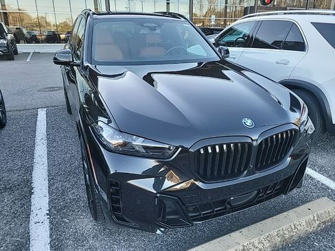 Used 2024 BMW X5 xDrive50e w/ Executive Package image 4