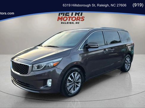 Used 2015 Kia Sedona SX image 1
