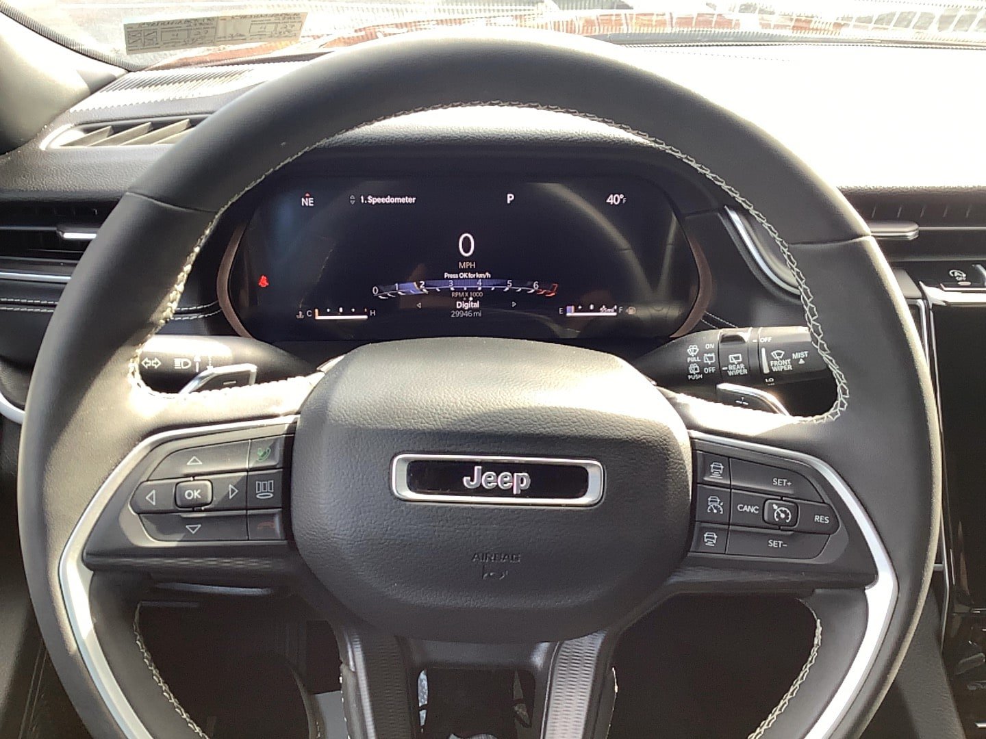 Certified 2024 Jeep Grand Cherokee Altitude AWD/4WD image 11