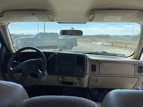 Used 2007 Chevrolet Silverado 2500 W/T w/ Heavy-Duty Power Package image 15