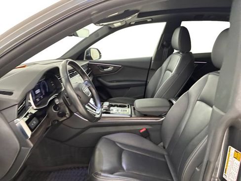 Used 2019 Audi Q8 Premium Plus w/ Premium Plus AWD/4WD image 12