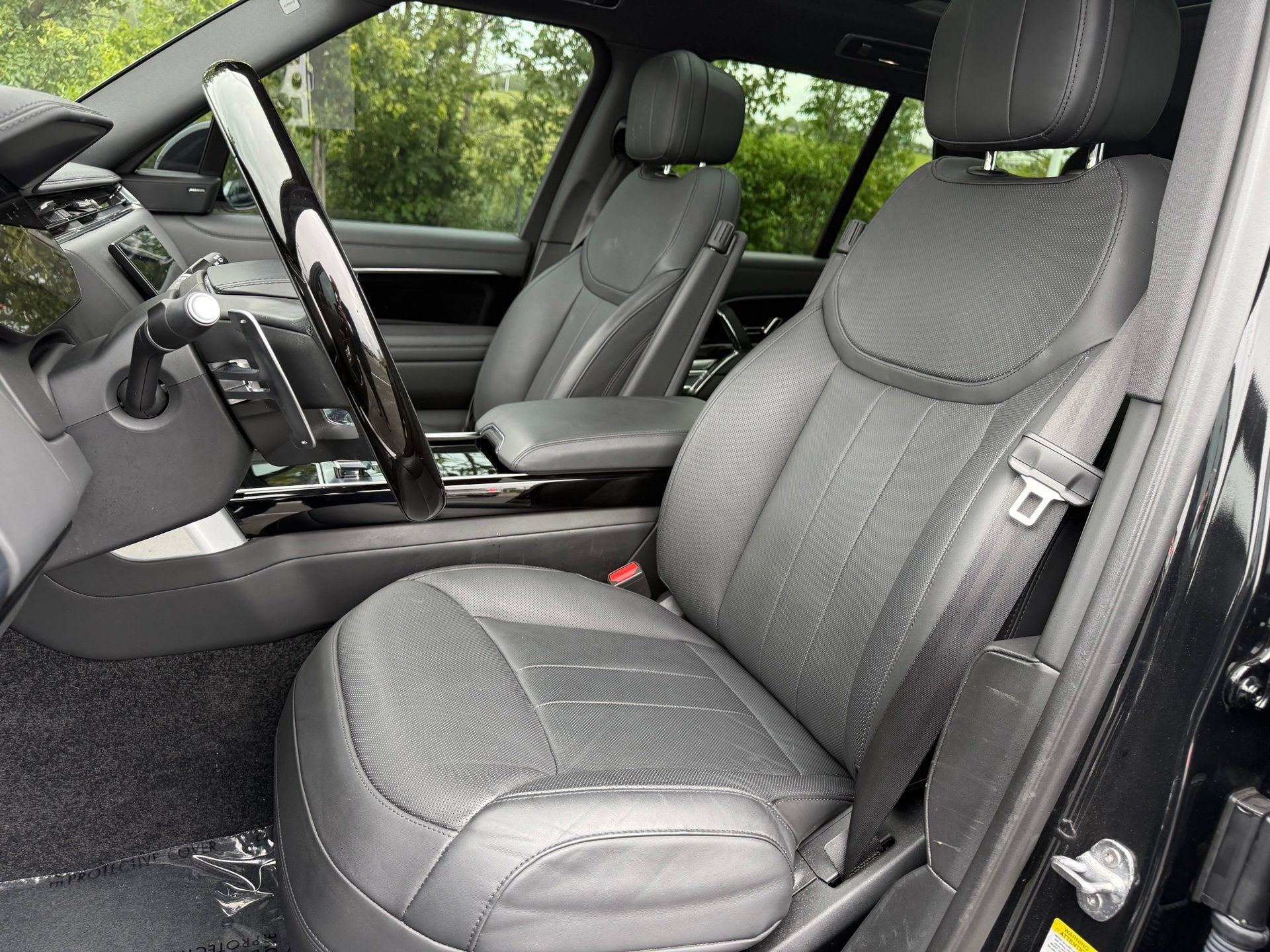 Certified 2023 Land Rover Range Rover SE AWD/4WD image 19