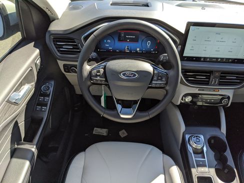 New 2026 Ford Escape SE w/ PHEV Premium Package image 14