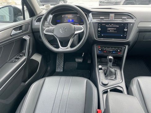 Certified 2023 Volkswagen Atlas SE image 8