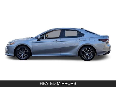 Used 2023 Toyota Camry XLE w/ Navigation Package FWD image 5