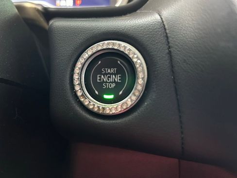 Used 2022 Chevrolet Suburban Z71 w/ Z71 Off-Road Package image 28