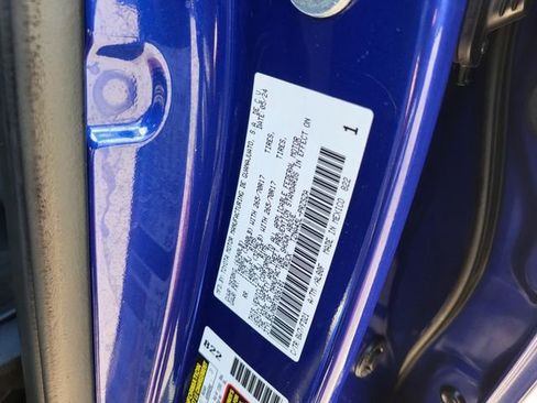 Used 2024 Toyota Tacoma TRD Off-Road AWD/4WD image 27