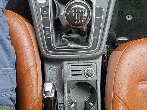 Used 2018 Volkswagen Golf Alltrack SE image 38