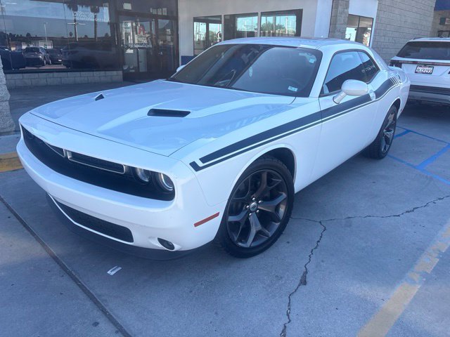 Used 2019 Dodge Challenger SXT w/ Plus Package RWD image 3