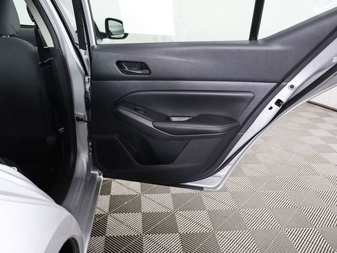 Used 2025 Nissan Altima 2.5 SV FWD image 21