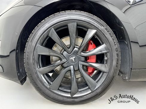 Used 2018 Tesla Model 3 Long Range image 36