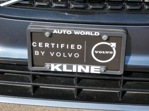 Certified 2023 Volvo XC90 T8 Plus AWD/4WD image 9
