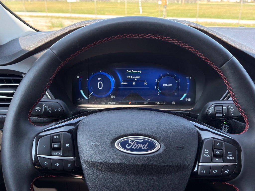 Used 2022 Ford Escape SEL w/ SEL Stealth AWD Package image 36
