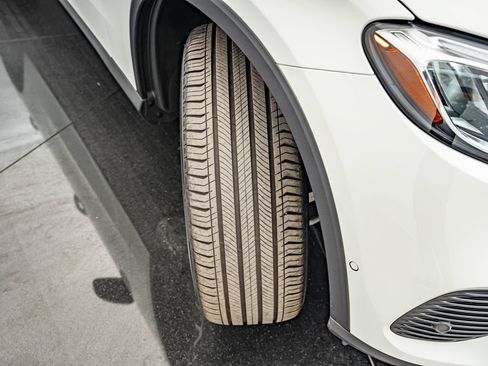 Certified 2026 Mercedes-Benz GLC 300 4MATIC image 43
