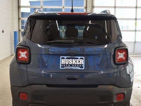 Used 2021 Jeep Renegade Latitude w/ Sun & Sound Group image 11