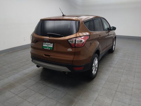 Used 2017 Ford Escape SE FWD image 9