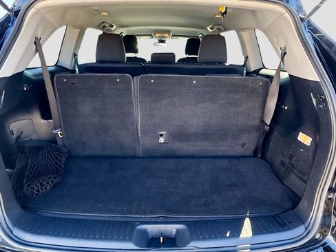 Used 2019 Toyota Highlander LE image 24
