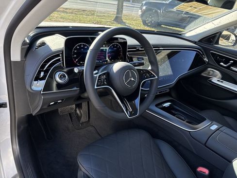New 2024 Mercedes-Benz E 350 4MATIC Sedan image 14