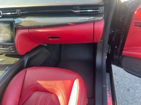 Used 2017 Maserati Quattroporte S RWD image 25