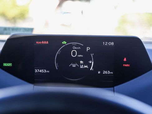 Certified 2023 Toyota Prius XLE image 22