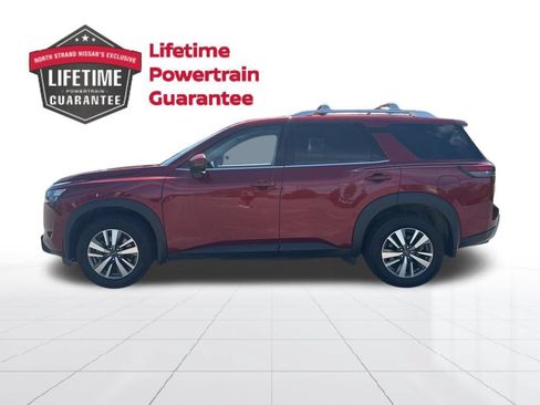 Certified 2025 Nissan Pathfinder SL AWD/4WD image 4