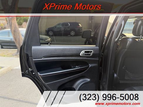 Used 2017 Jeep Grand Cherokee Trailhawk AWD/4WD image 26