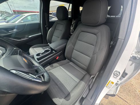 Used 2025 Chevrolet Equinox LT AWD/4WD image 30