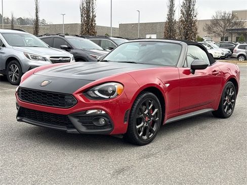 Used 2019 FIAT 124 Spider Abarth w/ Convenience Group image 7