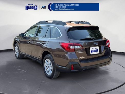Used 2019 Subaru Outback 2.5i Premium AWD/4WD image 4