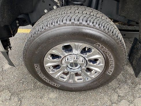 Certified 2024 Ford F250 XLT w/ Snow Plow Prep Package AWD/4WD image 11