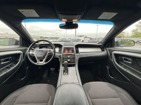 Used 2013 Ford Taurus SEL FWD image 22