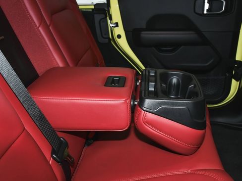 Used 2024 Jeep Wrangler Unlimited Rubicon 392 image 56