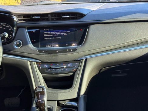 Used 2021 Cadillac XT5 Premium Luxury w/ LPO, Floor Liner Package image 14