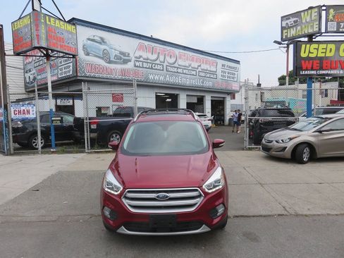 Used 2017 Ford Escape Titanium AWD/4WD image 6