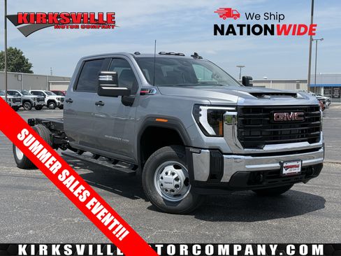 New 2026 GMC Sierra 3500 Pro w/ Convenience Package AWD/4WD image 1
