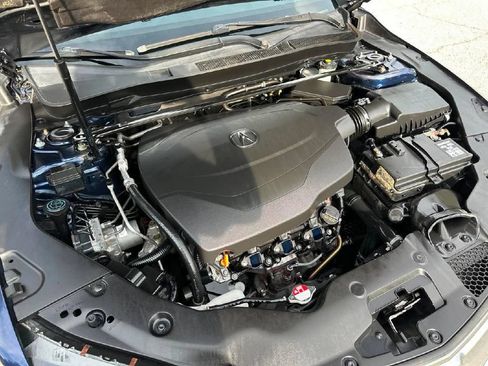 Used 2016 Acura TLX w/ Advance Package FWD image 4