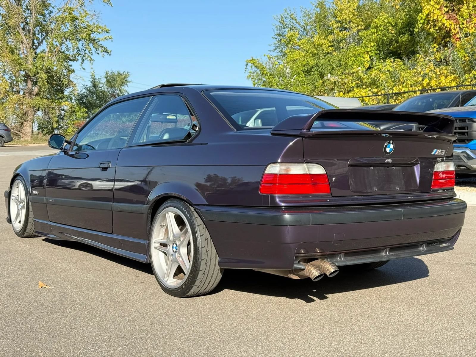 Used 1995 BMW M3 Coupe RWD image 3