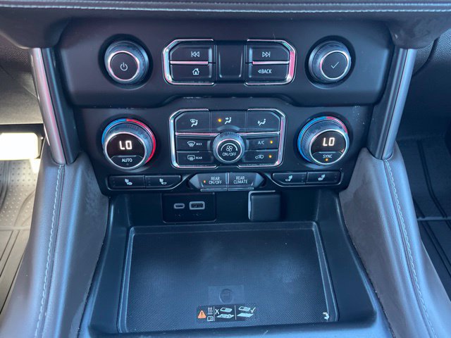 Used 2024 Chevrolet Tahoe LT w/ LT Signature Plus Package RWD image 33