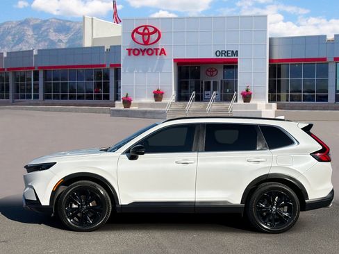 Used 2024 Honda CR-V Sport Touring image 6