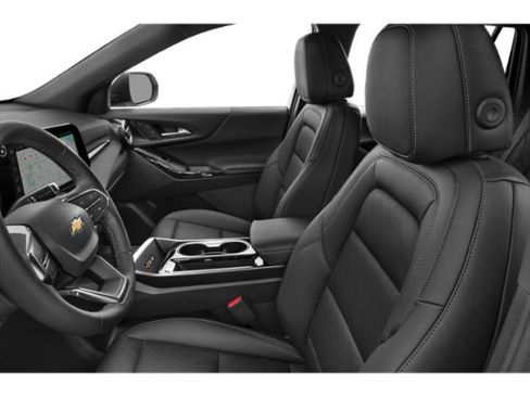 Used 2025 Chevrolet Equinox LT AWD/4WD image 12